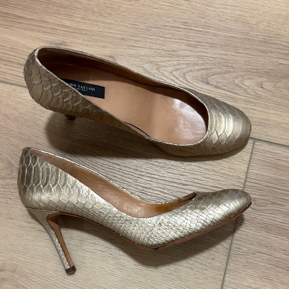 Ann Taylor Gold Leather Heels
